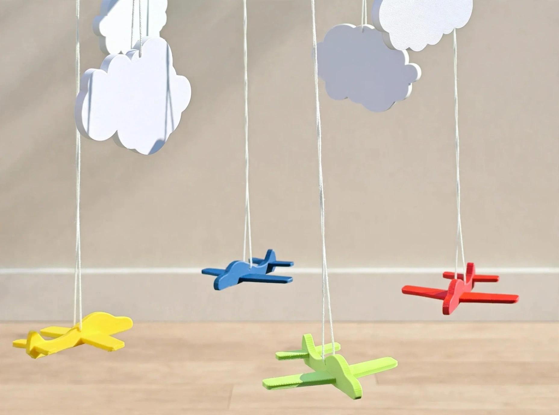 Aviones y Nube Cuna